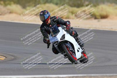 media/Oct-03-2022-Moto Forza (Mon) [[5f077a3730]]/Beginner Group/Session 2 (Turn 10)/